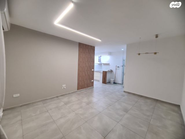 דירה, מסריק 22, עצמאות יוספטל, בת ים