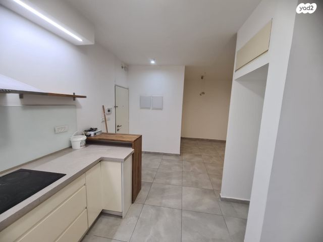 דירה, מסריק 22, עצמאות יוספטל, בת ים