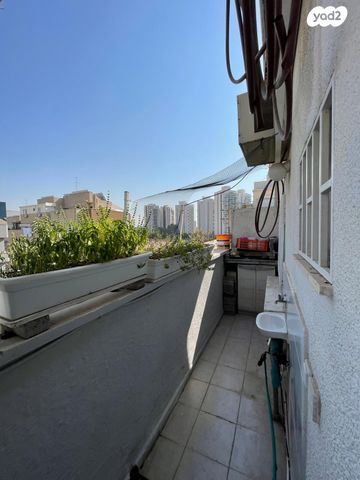 גג/ פנטהאוז, מאיר בעל הנס 20, מרום נווה, רמת יצחק, רמת גן