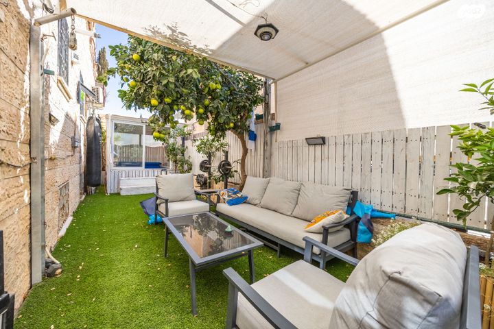 דירת גן, תלתן, רמת שרת, ירושלים