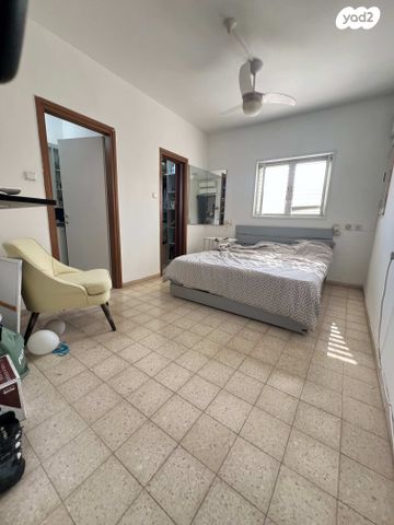 גג/ פנטהאוז, ה' באייר, נווה אפק, ראש העין