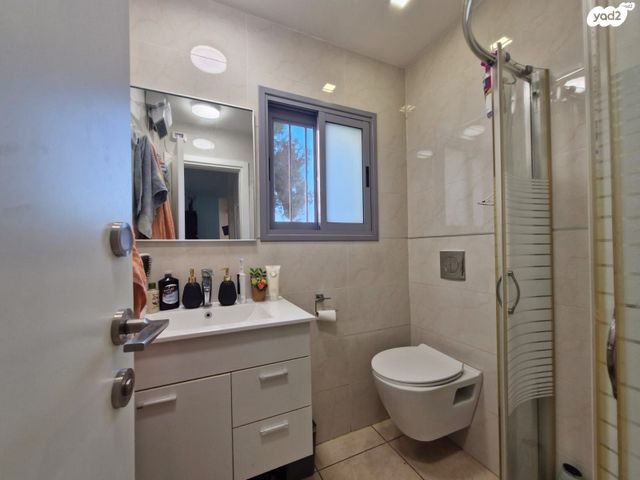 דירה, יוסף וולקר, נווה חן, תל אביב יפו