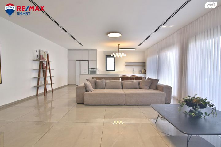 גג/ פנטהאוז, אלכסנדר זייד, קרית חיים מזרחית, חיפה