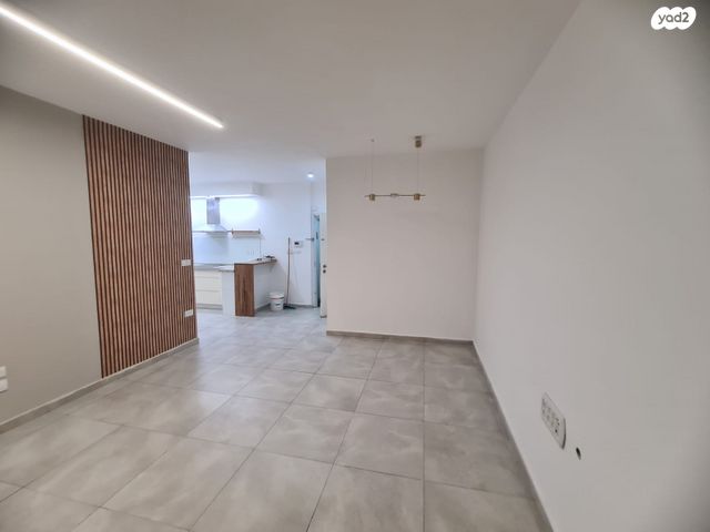 דירה, מסריק 22, עצמאות יוספטל, בת ים