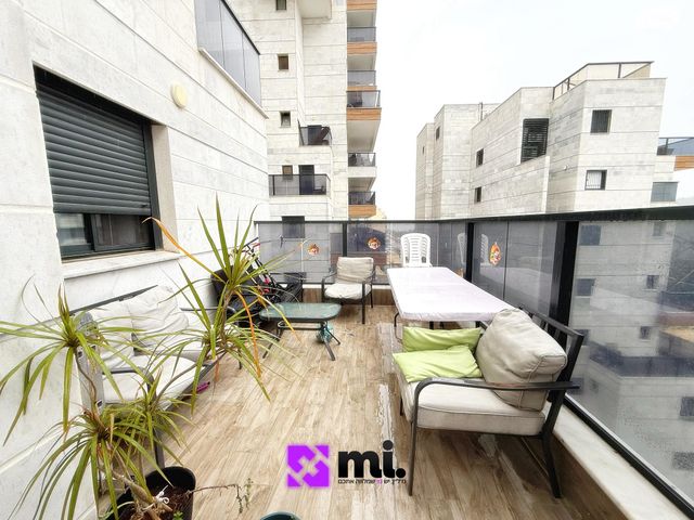 דירה, רועי קליין 21, נווה שמיר רמת בית שמש ה-1, בית שמש