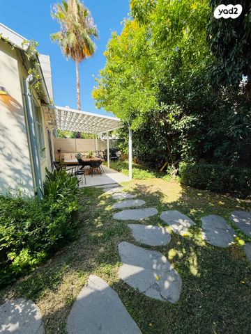 דו משפחתי, ק"ם, רמת החייל, תל אביב יפו