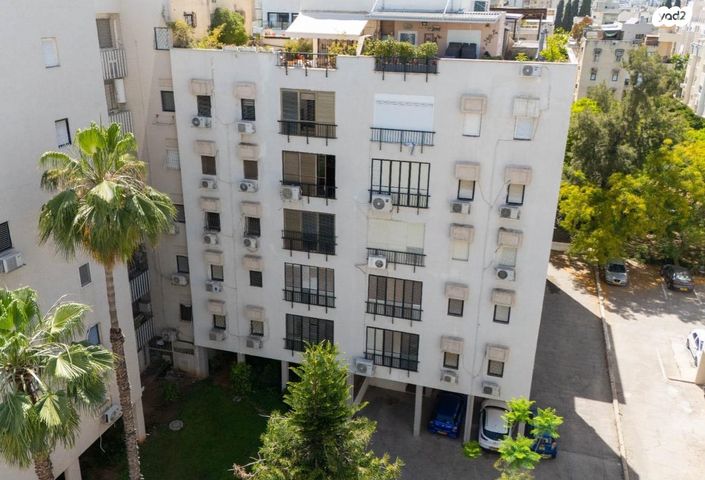 גג/ פנטהאוז, עקיבא, רעננה