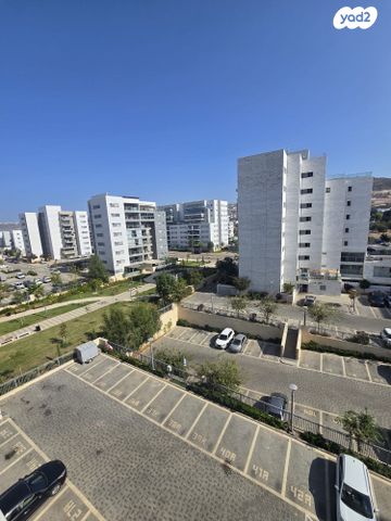 דירה, האנפה, החותרים, טירת כרמל