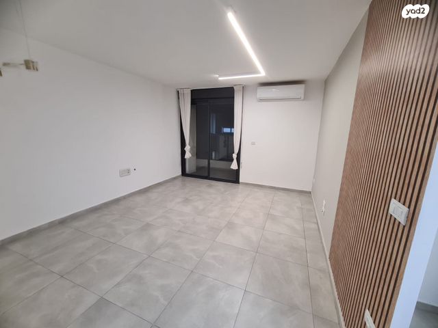 דירה, מסריק 22, עצמאות יוספטל, בת ים