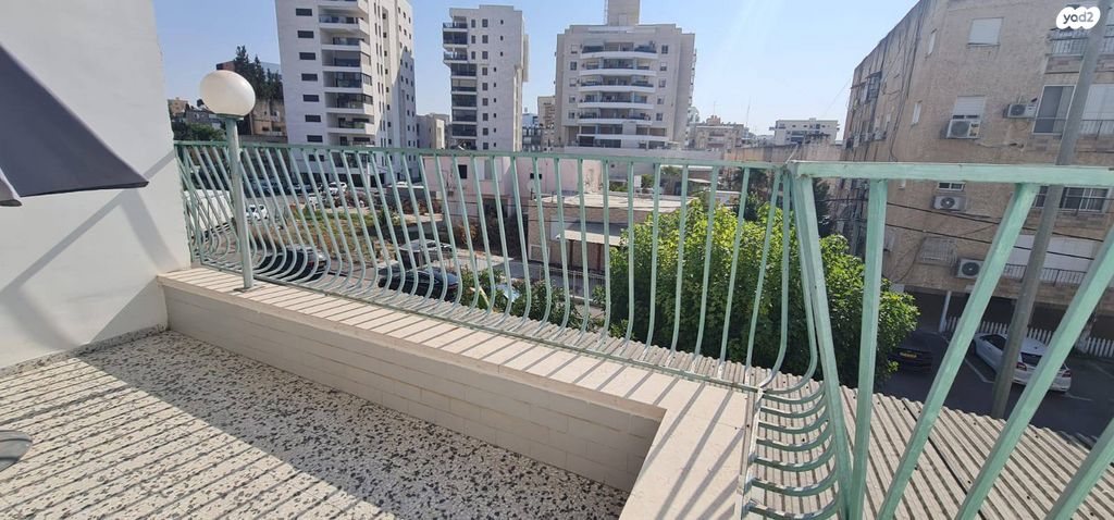 דירה, שלום עליכם, אברמסקי, קרית אתא