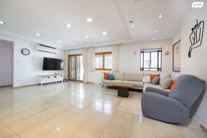 דירת גן, תלתן, רמת שרת, ירושלים