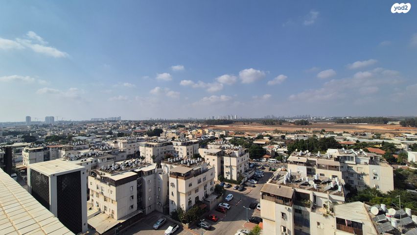 גג/ פנטהאוז, תלמים, גני אביב, לוד