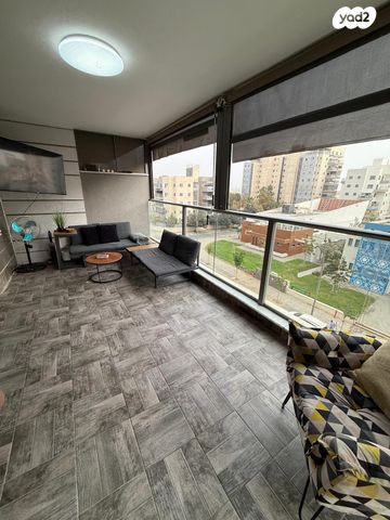 דירה, שלום דנינו, נתיבות מערב, נתיבות