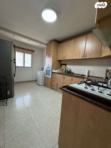 דירה, יצחק רגר 153, שכונה ד', באר שבע