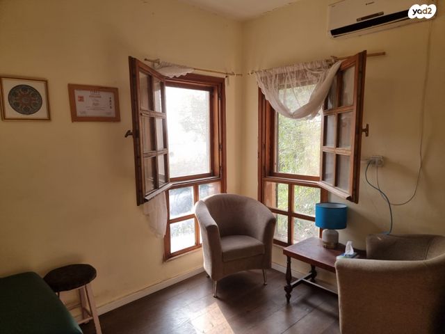 בית פרטי/ קוטג', הבז האדום 54, כפר אוריה