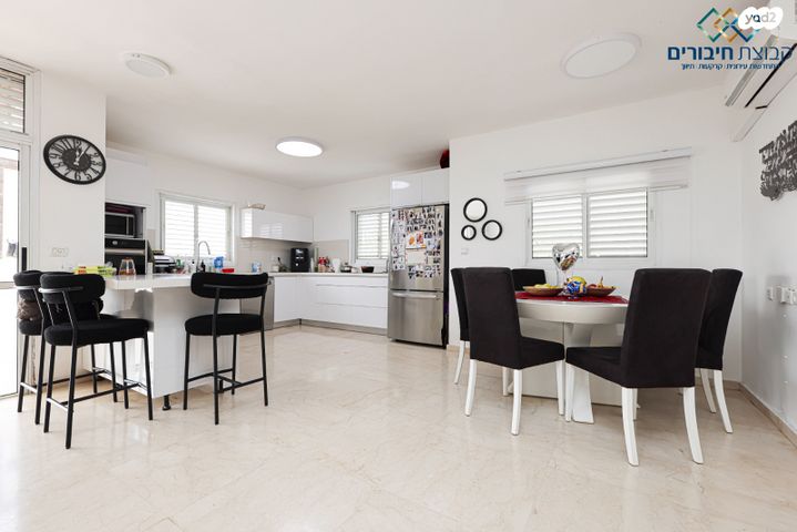 גג/ פנטהאוז, ה' באייר, נווה אפק, ראש העין