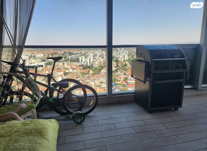 גג/ פנטהאוז