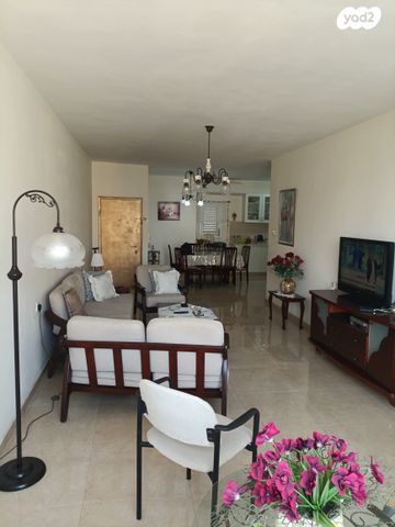 דירה, לב העיר, בת ים