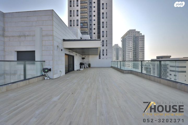 גג/ פנטהאוז, קרית ים