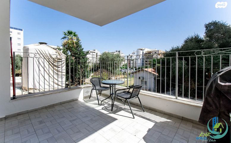 דירה, צבי הירש קלישר, פתח תקווה