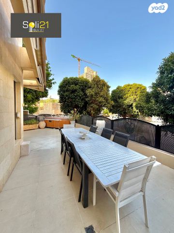 בית פרטי/ קוטג', הידידות 20, נתניה