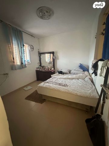 דו משפחתי, השופטים, גבעת ציון, אשקלון