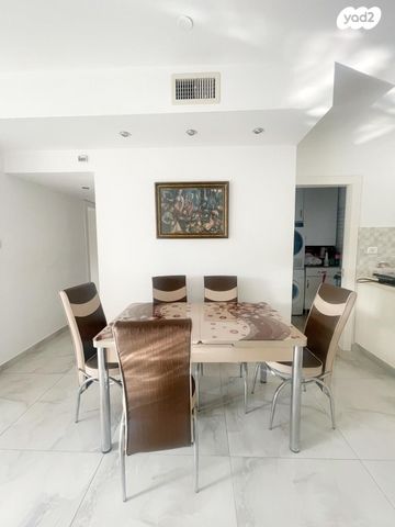 דירה, כובשי החרמון 17, שעריים, רחובות