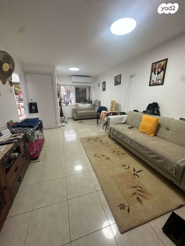 דו משפחתי, השופטים, גבעת ציון, אשקלון