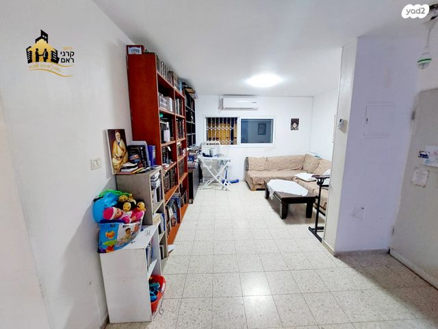 דירה, נתיבות