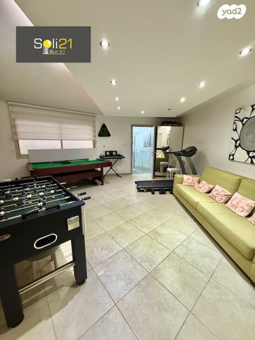 בית פרטי/ קוטג', הידידות 20, נתניה