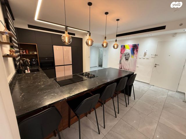 דירה, שלום דנינו, נתיבות מערב, נתיבות