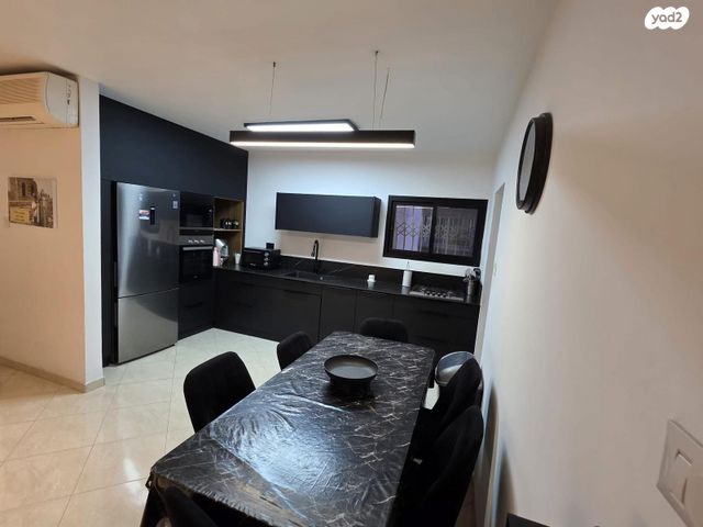 דירה, דקר 17, גני יער, לוד