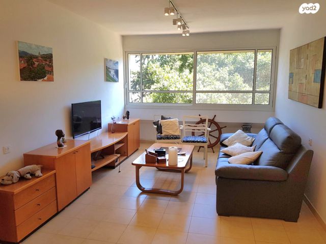 דירה, גרשון ש"ץ 3, נוף הטיילת, נתניה