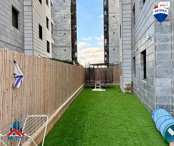 דירת גן, רפאל איתן 12, נאות שמיר, רמלה