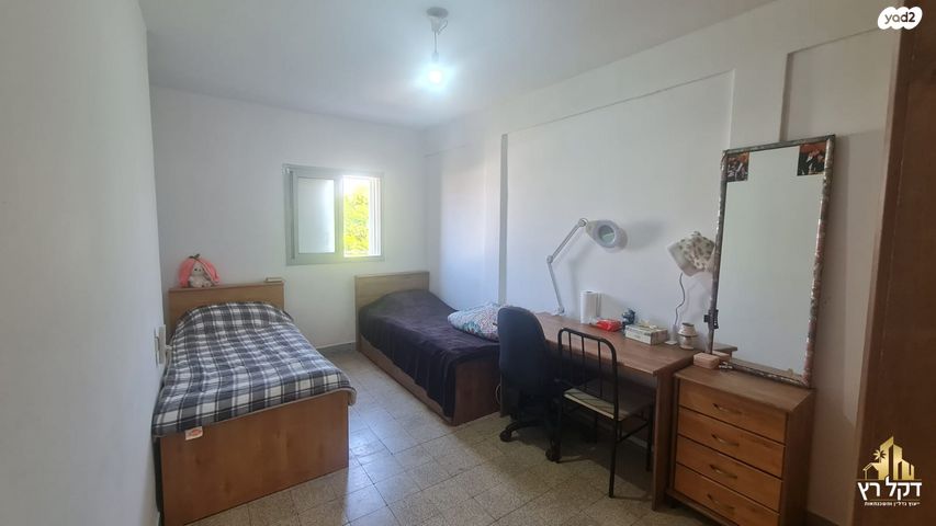 דירה, יאנוש קורצ'אק, עכו