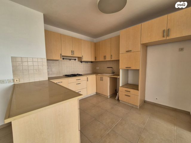 דירה, מגדיאל, הוד השרון