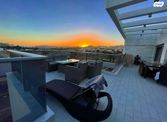 גג/ פנטהאוז