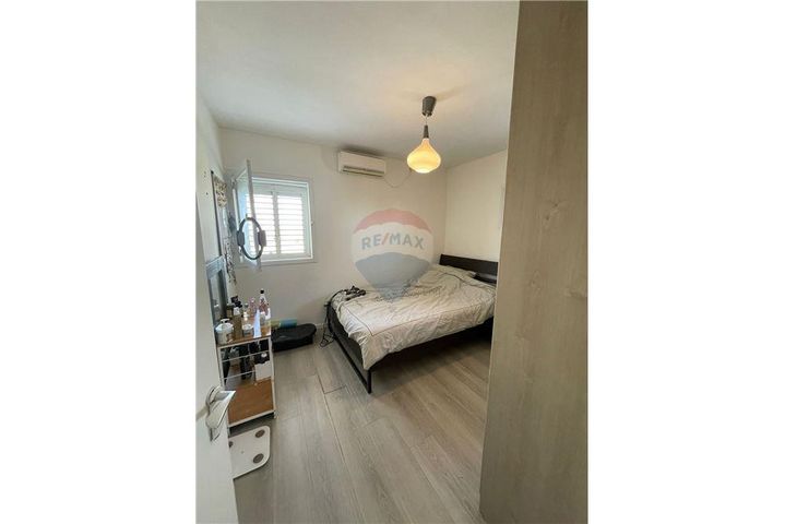 דירה, מעפילי אגוז 89, נווה חן, תל אביב יפו