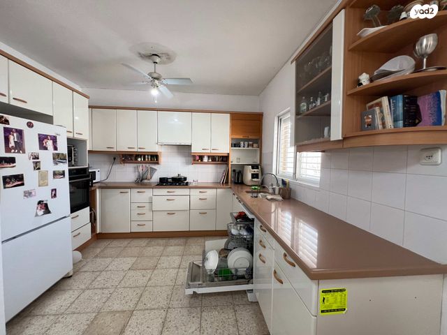 גג/ פנטהאוז, ה' באייר, נווה אפק, ראש העין