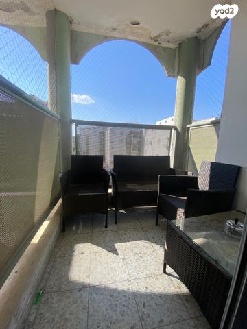 דירה, דקר, גני יער, לוד