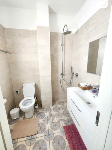 גג/ פנטהאוז, אבני חן, חריש