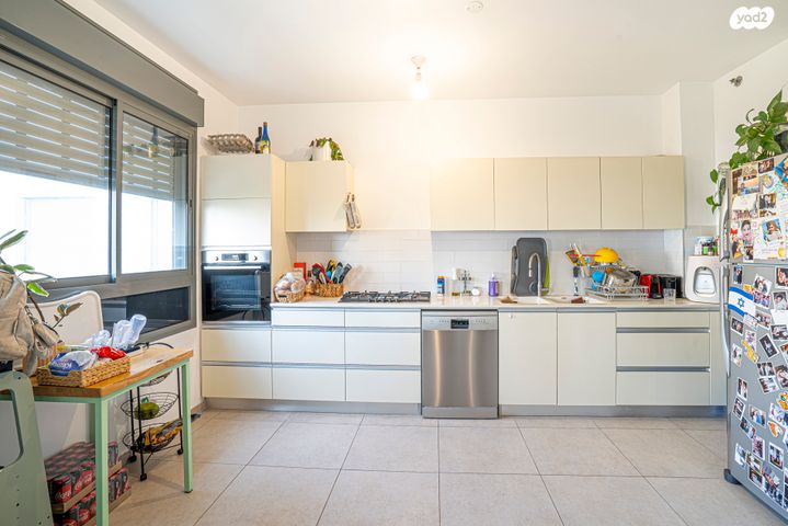 דירה, עזר וייצמן, מתחם 1200, הוד השרון