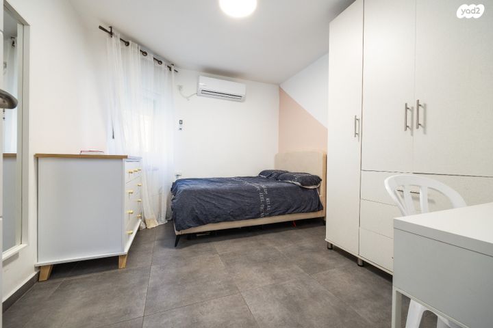 דירה, עולי הגרדום 1, ארמון הנציב, תלפיות מזרח, ירושלים