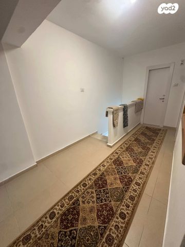 דו משפחתי, השופטים, גבעת ציון, אשקלון