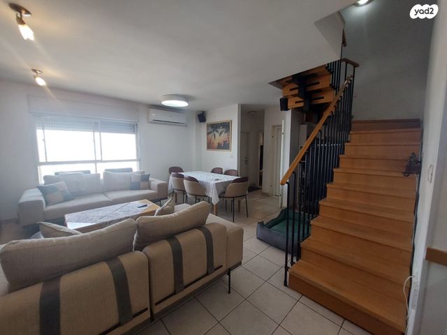 גג/ פנטהאוז, תלמים, גני אביב, לוד