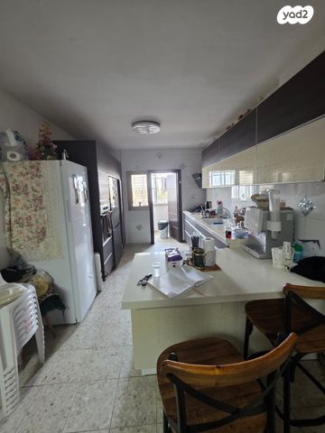 דירה, שמשון הגיבור, העיר העתיקה, רמלה