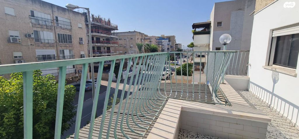 דירה, שלום עליכם, אברמסקי, קרית אתא