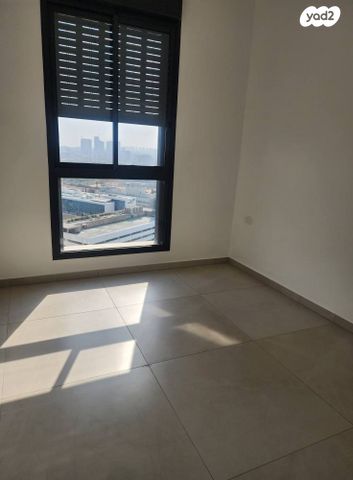 דירה, ראול ולנברג 33, תל אביב יפו