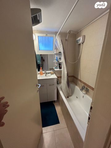 דירה, דוד רזיאל, תל עמל, חיפה