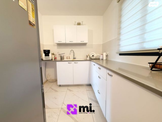 דירה, האחים 24, נווה שמיר רמת בית שמש ה-1, בית שמש